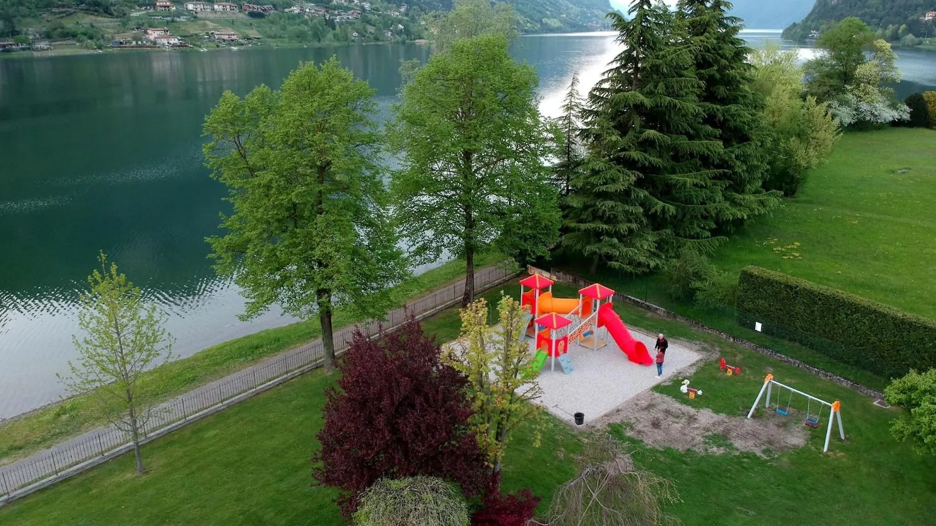 Spacious Apartment In Idro With Shared Pool Crone Italy